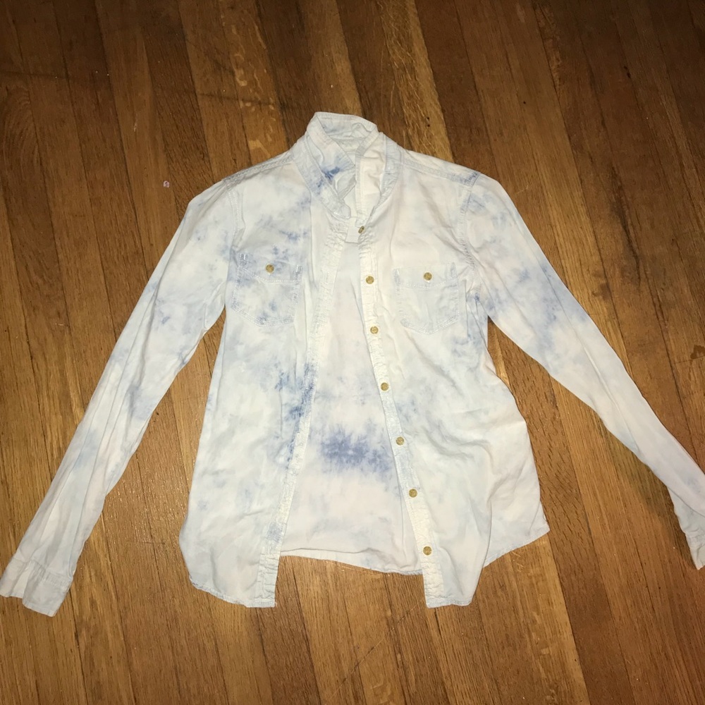 Denim, bleach wash. Size XS.